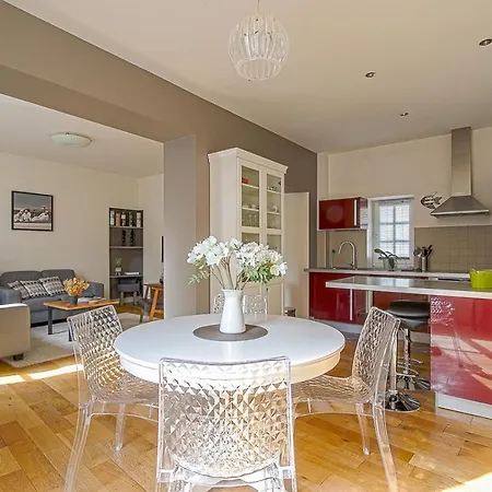 דירה Apt Triplex Spacieux Et Lumineux Plein Centre Face Cathedrale Proche Omaha Beach *