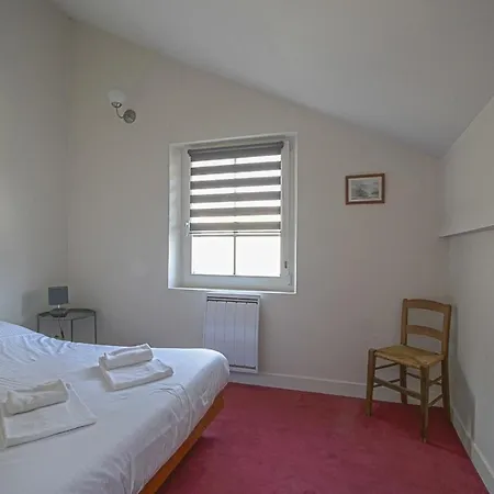 Apt Triplex Spacieux Et Lumineux Plein Centre Face Cathedrale Proche Omaha Beach アパート