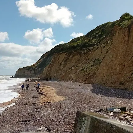 Apt Triplex Spacieux Et Lumineux Plein Centre Face Cathedrale Proche Omaha Beach アパート *