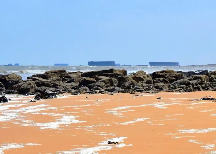 Apt Triplex Spacieux Et Lumineux Plein Centre Face Cathedrale Proche Omaha Beach Appartement