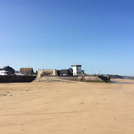 Apt Triplex Spacieux Et Lumineux Plein Centre Face Cathedrale Proche Omaha Beach *