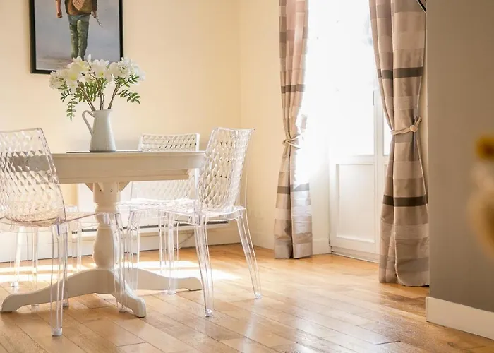 Apt Triplex Spacieux Et Lumineux Plein Centre Face Cathedrale Proche Omaha Beach *