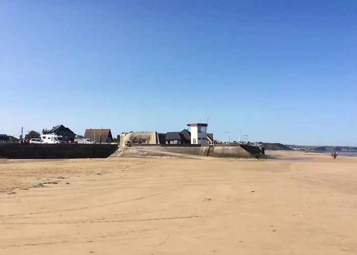 Apt Triplex Spacieux Et Lumineux Plein Centre Face Cathedrale Proche Omaha Beach *