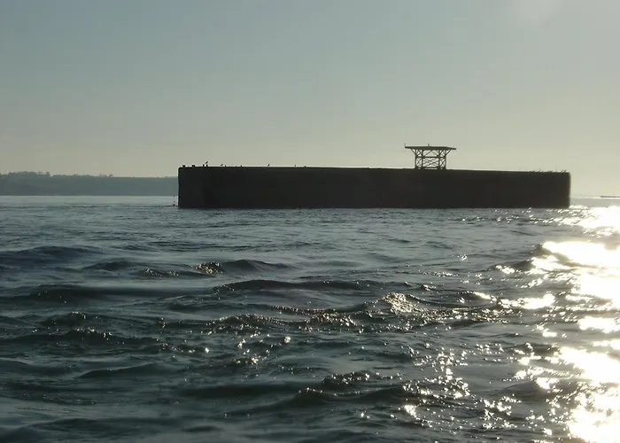 Apt Triplex Spacieux Et Lumineux Plein Centre Face Cathedrale Proche Omaha Beach