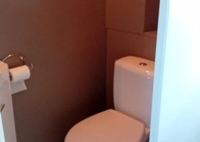 Apt Triplex Spacieux Et Lumineux Plein Centre Face Cathedrale Proche Omaha Beach Appartement *